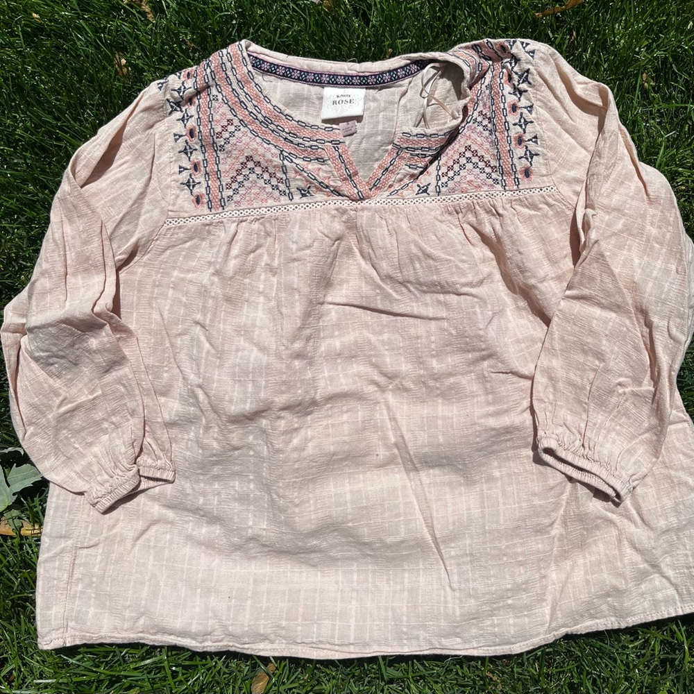 Knox rose 70’s inspired flowery top